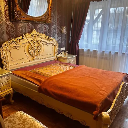 ヴィラ Cracow. Cherubin Garden クラクフ